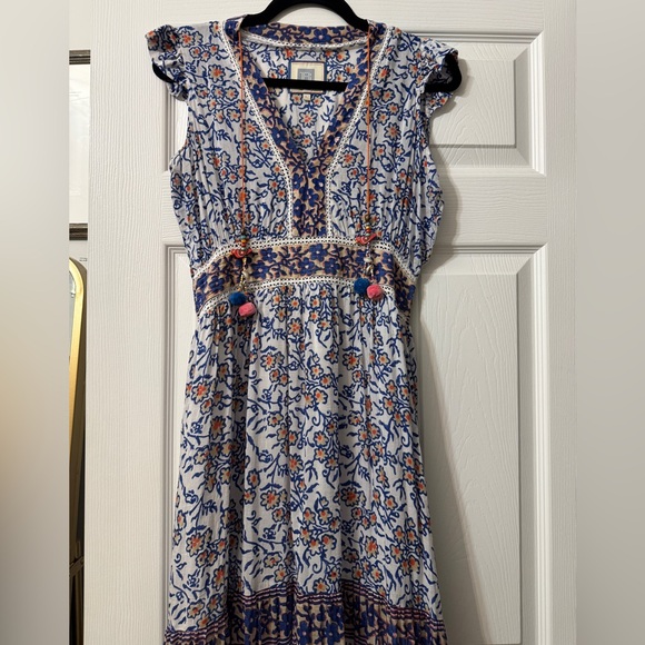 Floral Maxi Dress - Blue and White - Picture 4 of 14